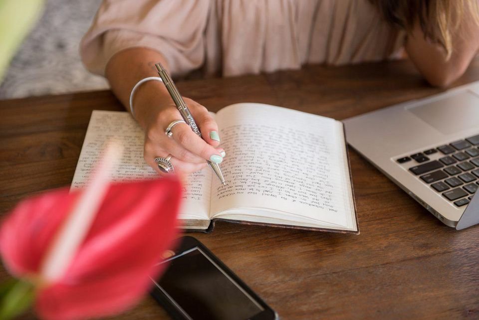 How to create a brand story that captivates attention and sells.